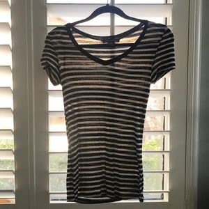 V neck striped tee